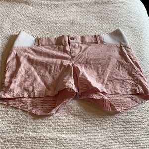 Maternity shorts